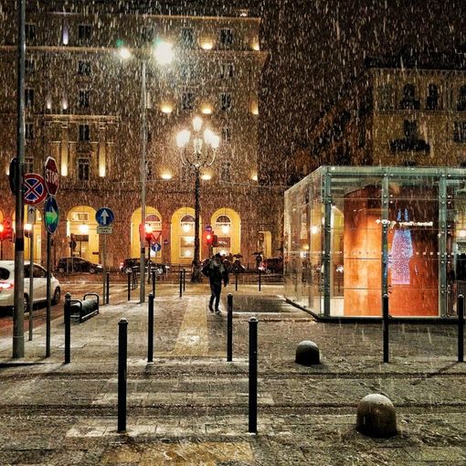 Arriva la neve: primi fiocchi su Torino (FOTO)