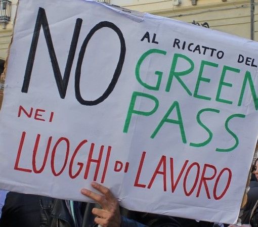 Green pass: presidio davanti ai cancelli Pirelli