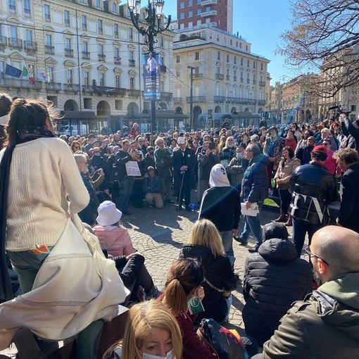 La manifestazione &quot;No mask&quot; del 20 marzo 2021 a Torino