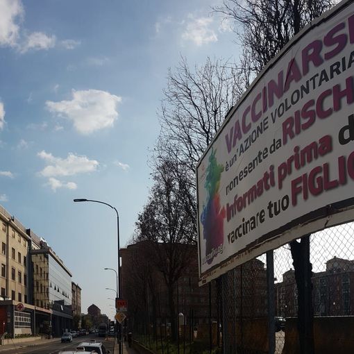 Manifesto no-vax al Sant'Anna, Lo Russo: &quot;Appendino lo faccia rimuovere&quot;
