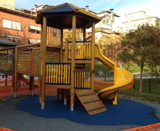 Ripristinata l'area giochi di via Nole