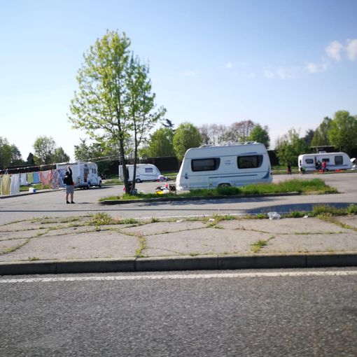 Accampamento abusivo nel parcheggio del cimitero sud di Torino, Ricca: &quot;Sgombero subito&quot;
