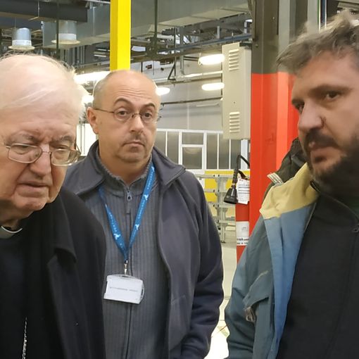 Mons. Nosiglia celebrerà la messa della vigilia all'ex Embraco di Riva di Chieri