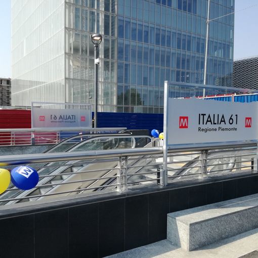 L'inaugurazione della nuova fermata Bengasi della metropolitana