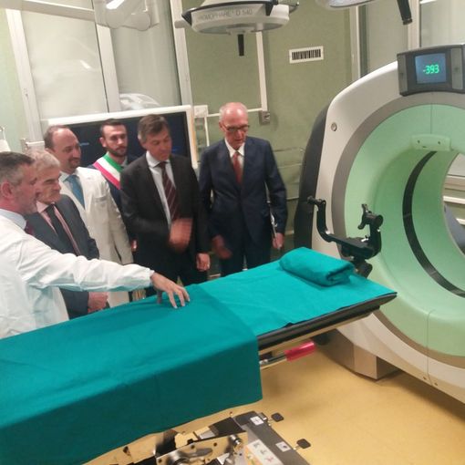 Molinette di Torino, la nuova TAC portatile monitora il paziente direttamente in sala operatoria
