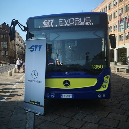 Disservizi dei bus, i sindaci della cintura di Torino all’attacco di GTT: “Situazione inaccettabile”