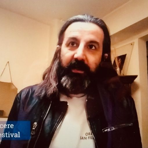 LiberAzioni lancia una raccolta fondi per i detenuti di Torino. E Omar Pedrini si unisce all'appello