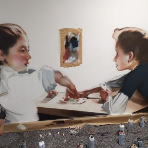 &quot;Interno con bambini che giocano a carte&quot;: l'arte porta la bellezza nei corridoi del Regina Margherita (FOTO e VIDEO)