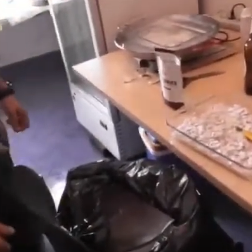 Ambulanza al servizio di una raffineria di cocaina: smantellato traffico di droga tra Lombardia e Piemonte (VIDEO)