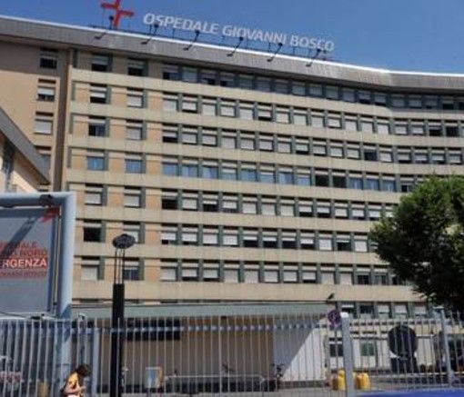 Tragedia davanti al San Giovanni Bosco: bimba di 2 anni muore investita nel parcheggio dell'ospedale