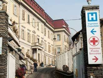 Moncalieri, anziano muore nella sala d'attesa dell'ospedale e nessuno se ne accorge