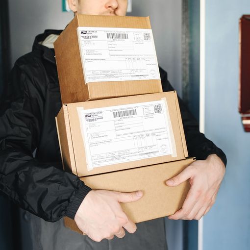 Spedire un Pacco: Guida Completa e Suggerimenti Utili