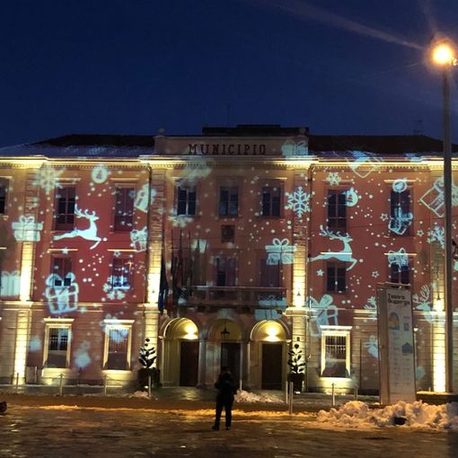 palazzo comunale e locandina 2023
