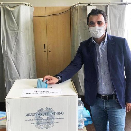 Moncalieri, una Montagna di voti. Il sindaco uscente stravince al primo turno