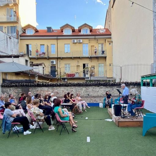 incontro pubblico