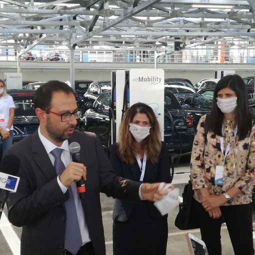 Patuanelli sul futuro di Torino: &quot;Motore del salto quantico verso l'innovazione&quot;