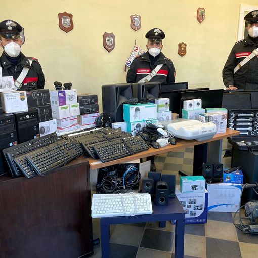 pc recuperati dai carabinieri