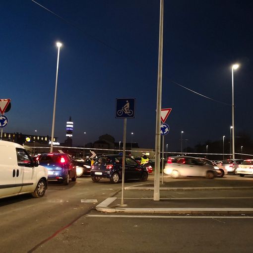 Traffico bloccato in piazza Baldissera, da oggi chiuso l'accesso di corso Venezia