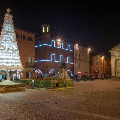 Natale solidale a Carmagnola con 165.000 euro in buoni spesa donati dal Comune alle famiglie in difficoltà