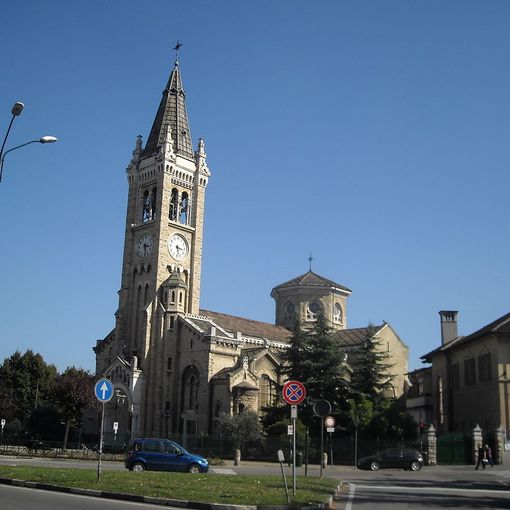 Piazza Santa Rita, entro fine anno sosta regolamentata con 26 parcheggi. I vigili: &quot;Basta tolleranza sulle multe&quot;