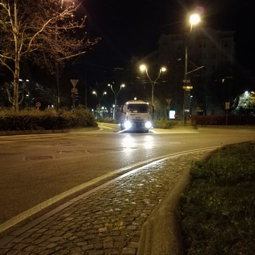 Prosegue l’attività di lavaggio e igienizzazione delle strade cittadine da parte dell’Amiat