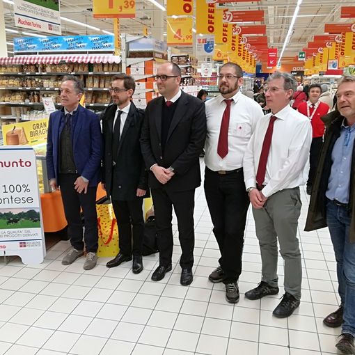 Piemunto, il latte piemontese trova spazio sui banconi dell'ipermercato (FOTO)