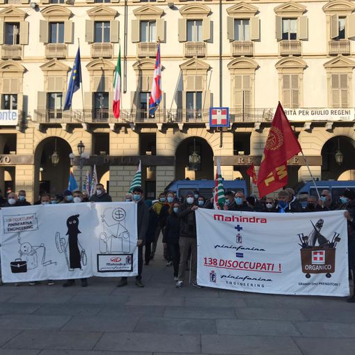 Pininfarina Engineering, i lavoratori sotto la Regione: &quot;Riassunzione per tutti&quot; [VIDEO e FOTO]
