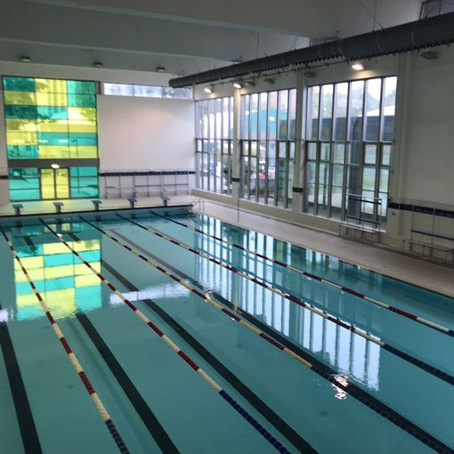 Dopo tre anni riapre la piscina Trecate, Carretta: &quot;Non chiudiamo impianti, li apriamo&quot;