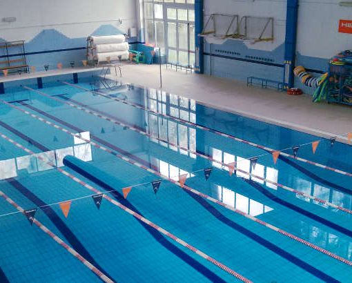 I nuovi orari del cimitero e della piscina comunale di Collegno