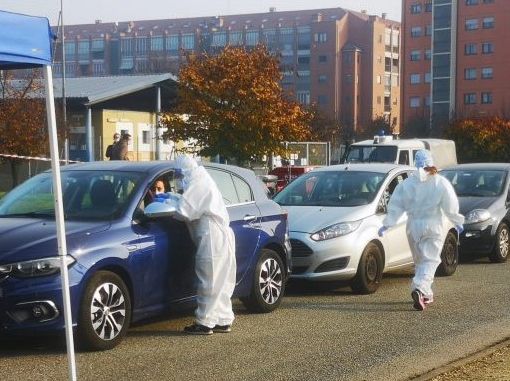 Inaugurato a Nichelino il nuovo pit stop tamponi in via Berlinguer