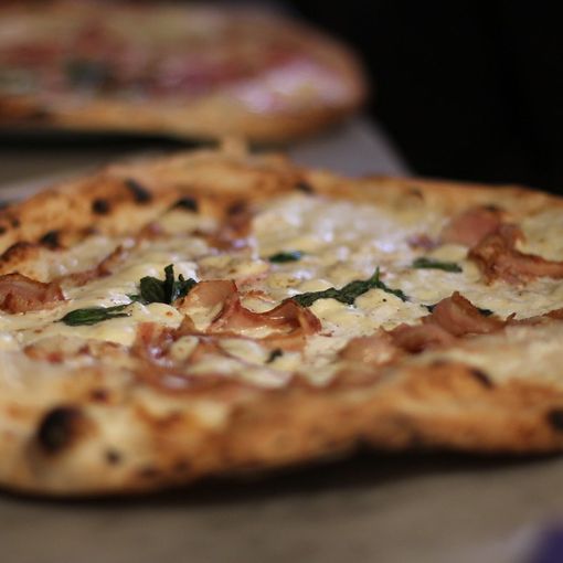 Conto alla rovescia per i golosi di Torino: arriva la pizza &quot;doc&quot; di Gino Sorbillo