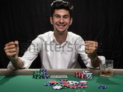 Le migliori mosse del poker da conoscere assolutamente