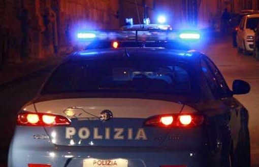 Ruba un borsone che, a sua insaputa, contiene 50.000 euro di gioielli: arrestato dalla Polizia