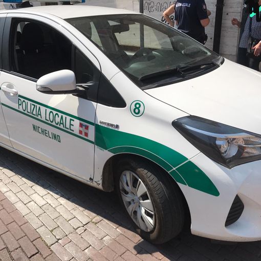 Nichelino, novantenne alla prese con vuoti di memoria si perde. La Polizia Locale la soccorre e la riporta a casa