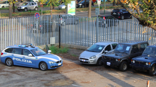 Recuperate 13 auto rubate e camuffate per essere riciclate: un arresto