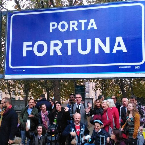 In piazza Bottesini l’arte “porta fortuna”