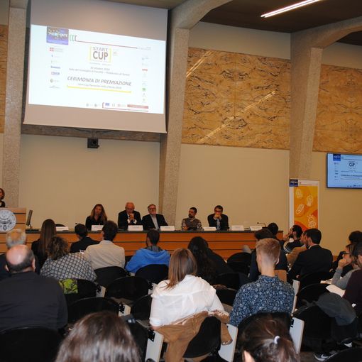 Foto: La premiazione di un'edizione passata di Start Cup