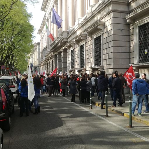 Presidio, musica e megafoni nel cuore di Torino: manifestano i dipendenti dell'Agenzia delle Entrate