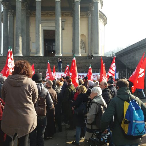 &quot;Fascismo è un virus ancora presente&quot;: alla Gran Madre presidio di solidarietà per la scritta antisemita