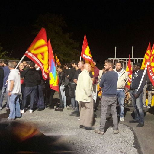 Travolto da un tir a Piacenza: blocco ai cancelli della Gsl di Abbadia di Stura