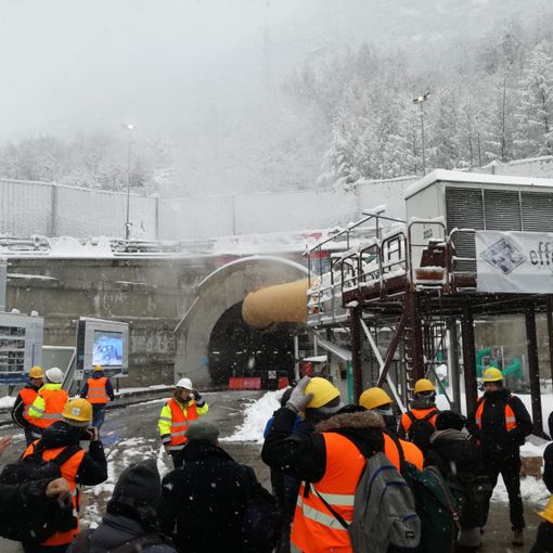 Tav, Salvini è arrivato a Chiomonte: scontri tra la polizia e manifestanti