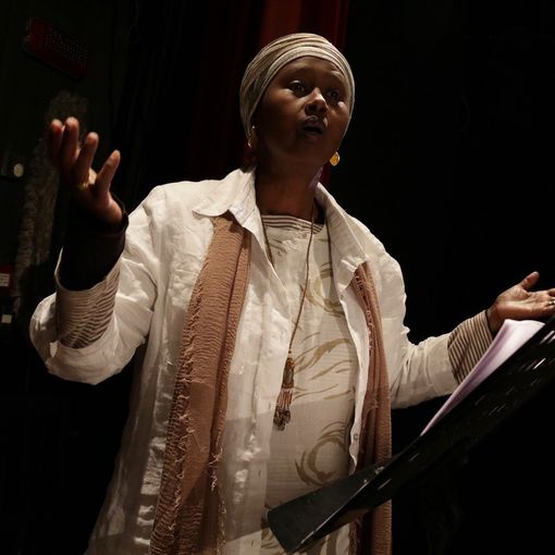 Al Teatro Baretti debutta &quot;Prima fu la volta dei migranti&quot;, spettacolo-inchiesta di Almateatro