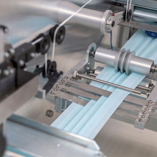 Fca in campo contro il Covid, a Mirafiori parte la produzione di mascherine chirurgiche