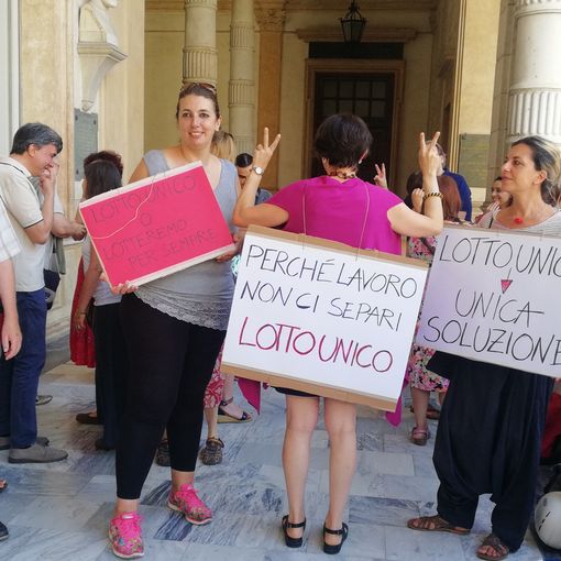 Protesta dei bibliotecari esternalizzati dell'Unito per la gara d'appalto: &quot;Vogliamo il lotto unico&quot;
