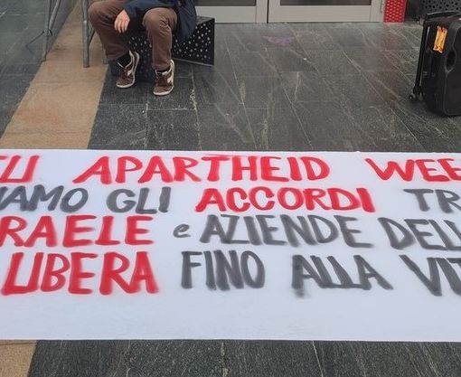 Protesta contro Israele: dopo le contestazioni del mattino, torna la calma al Rettorato