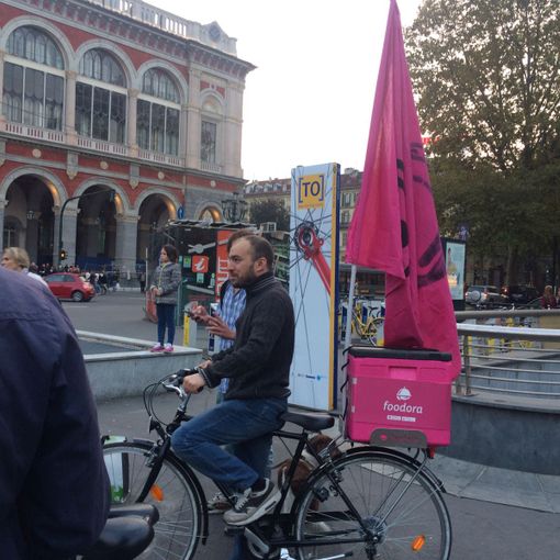 Ex rider di Foodora licenziati, domani al Tribunale di Torino udienza di appello