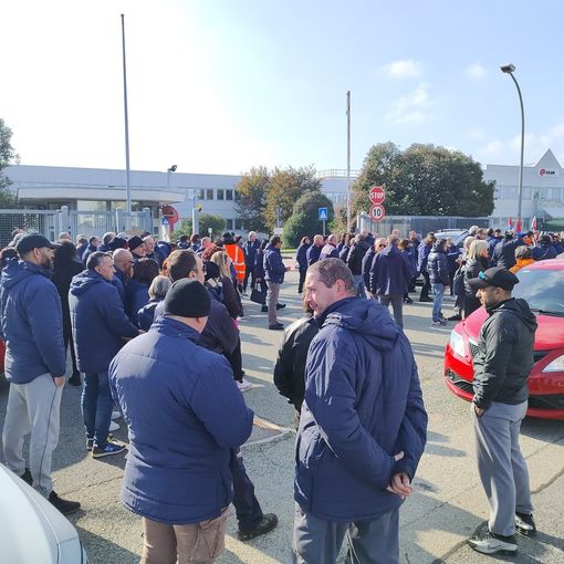 protesta lavoratori Lear di Grugliasco