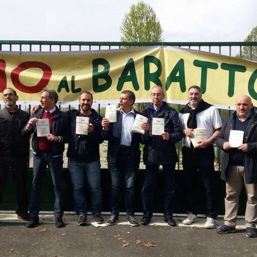 Torino, proteste contro il “suk” a Vanchiglietta