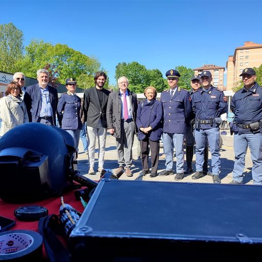Il villaggio della polizia ospitato al Punto 13 di via Farinelli