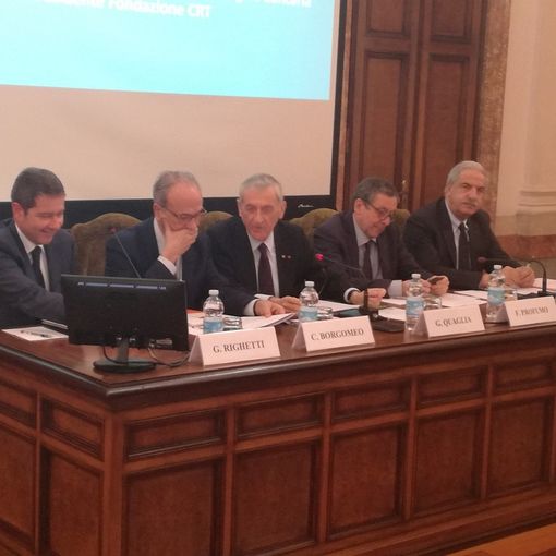 Dalle fondazioni bancarie piemontesi 22 milioni in aiuto dei bambini che non possono studiare (VIDEO)